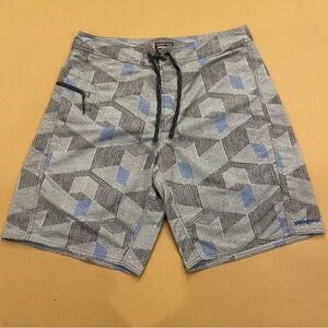 Men’s Patagonia Wavefarer Board Shorts Gridley Leaden Blue Size 36